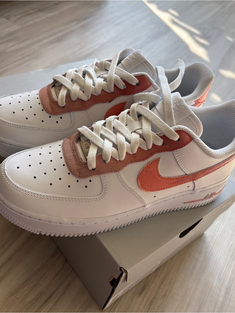 NWT Women’s Nike Air Force 1 size 8.5 - Hand Painted